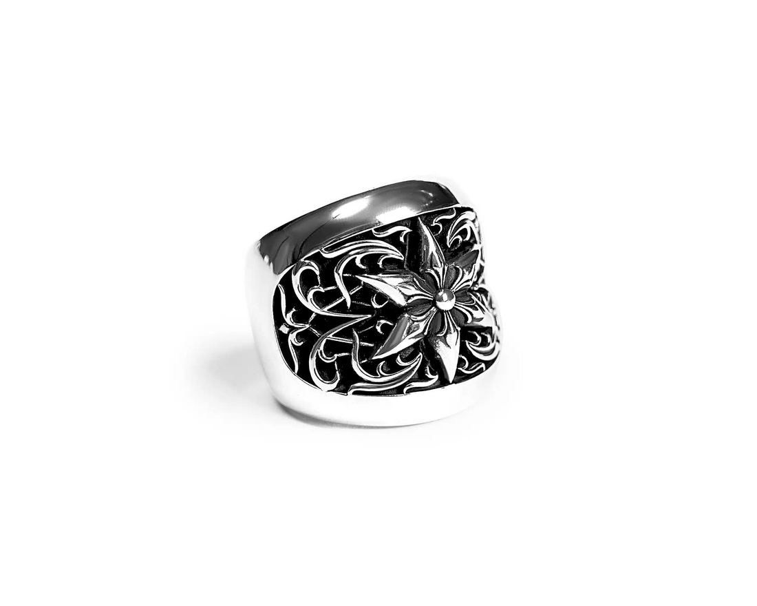 Chrome Hearts Classic Oval Star Ring (Vintage)