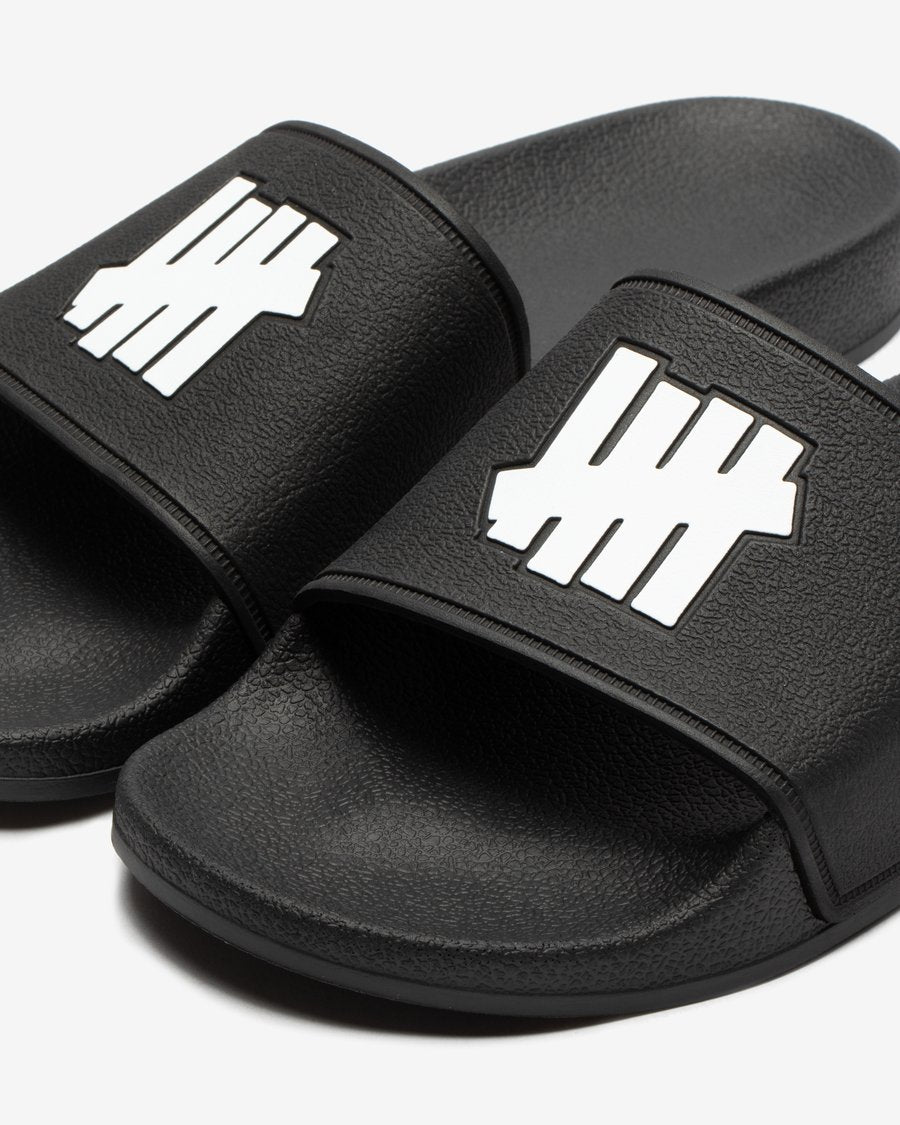 Undefeated 5 Strike Slide Black
