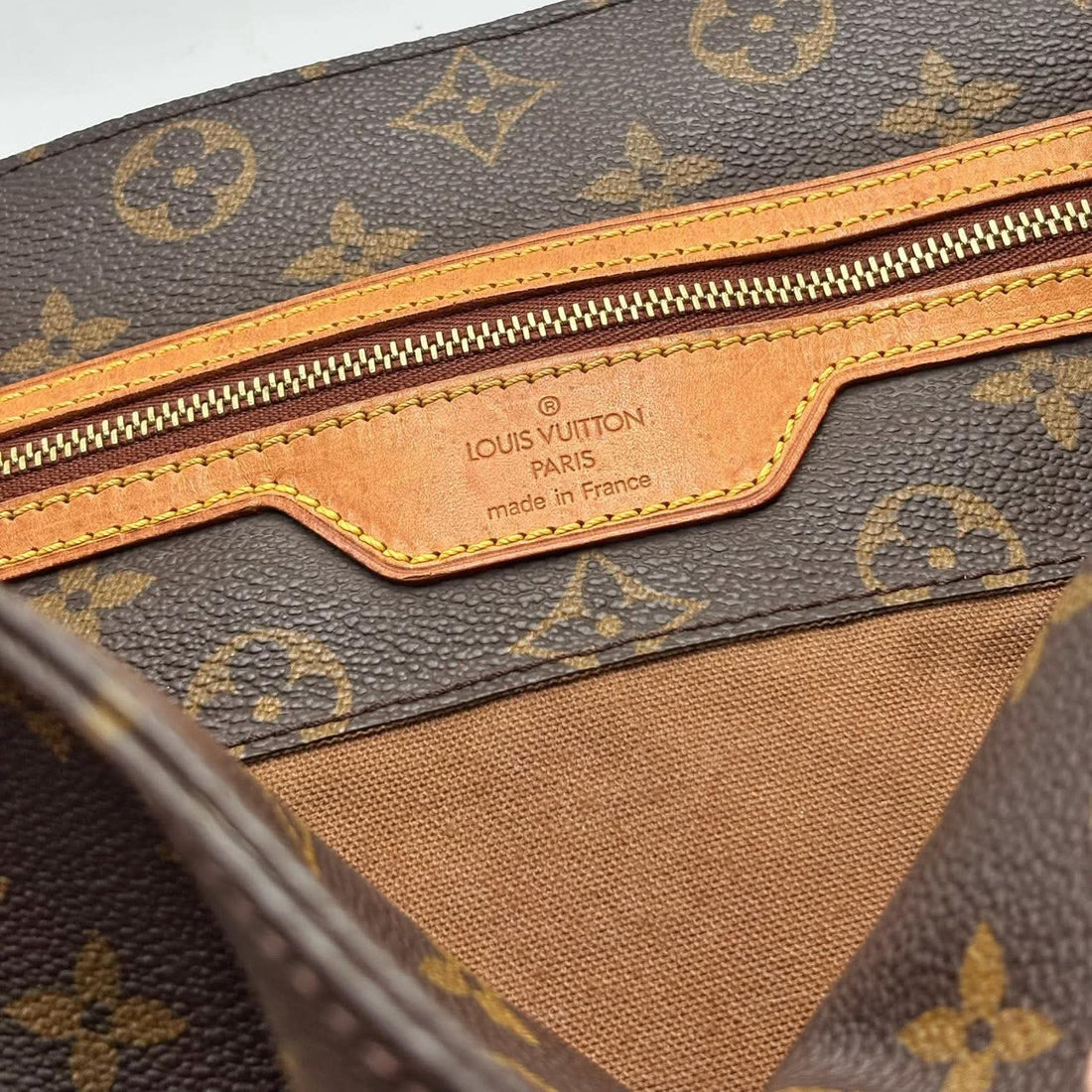 Louis Vuitton Monogram Luco Tote Bag (Pre-owned) CQMJGBM