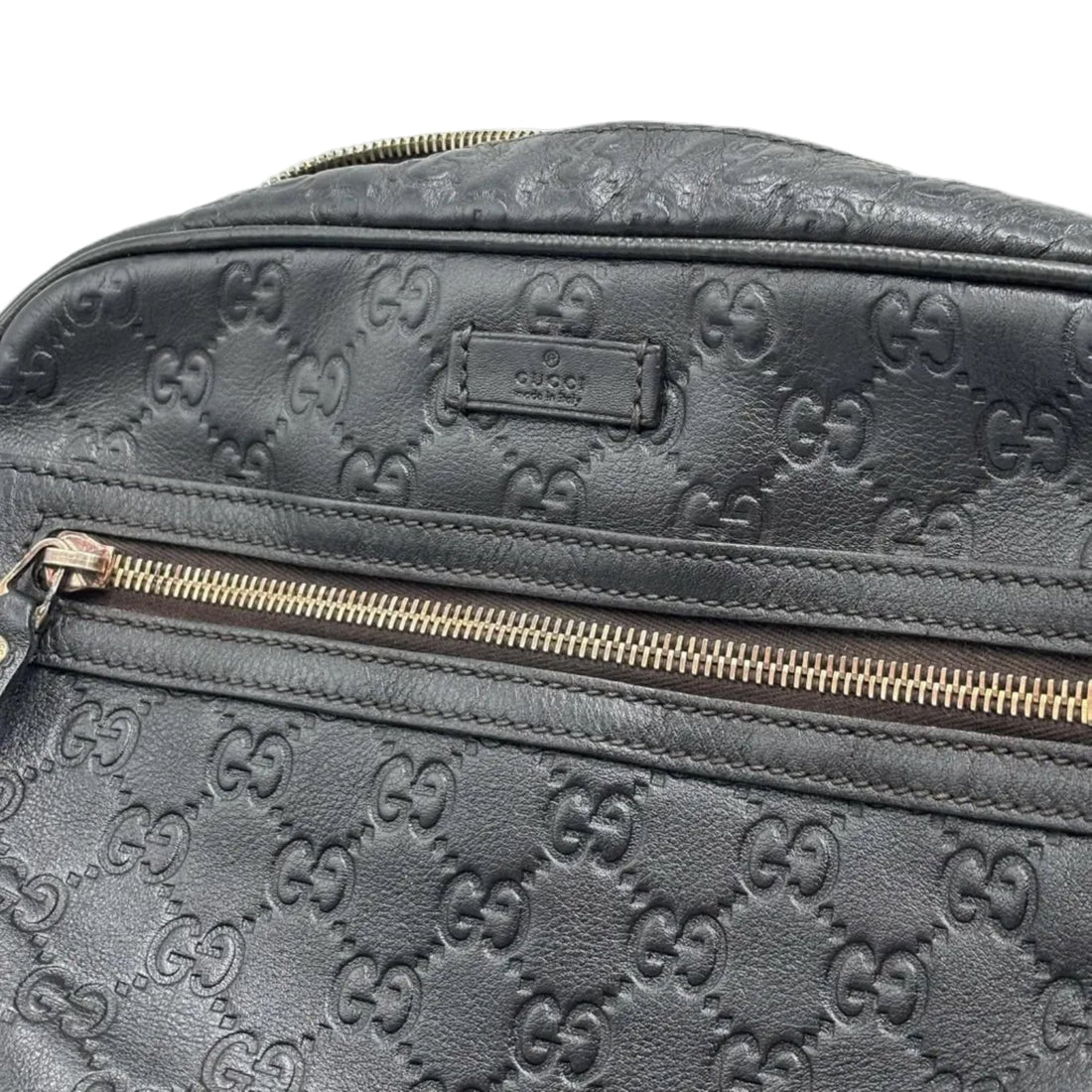 Gucci Black Guccissima Leather Messenger Bag (Pre-owned) GXKWGV9