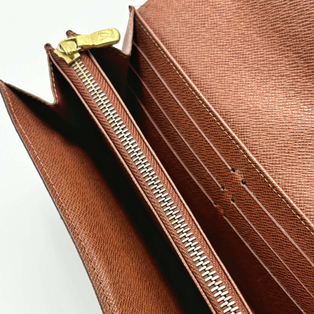 Louis Vuitton Sarah wallet in brown monogram canvas (Pre-owned)