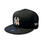 Load image into Gallery viewer, New Era 9FIFTY New York Yankees Sakura Ver. 2 Black Cap
