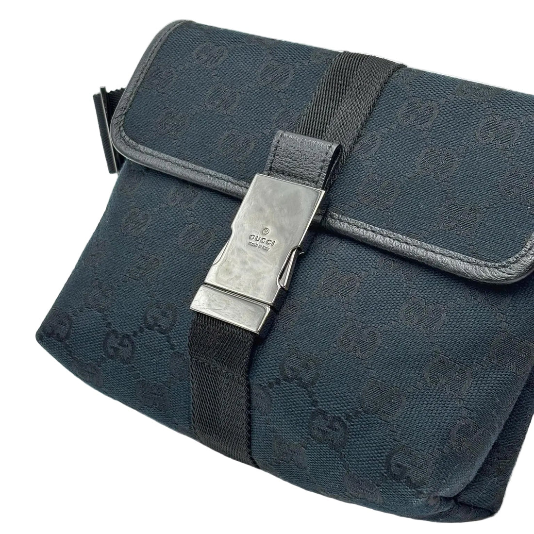 Gucci Black GG Canvas Small Waist Belt Bag (Like new) WQTBC4R