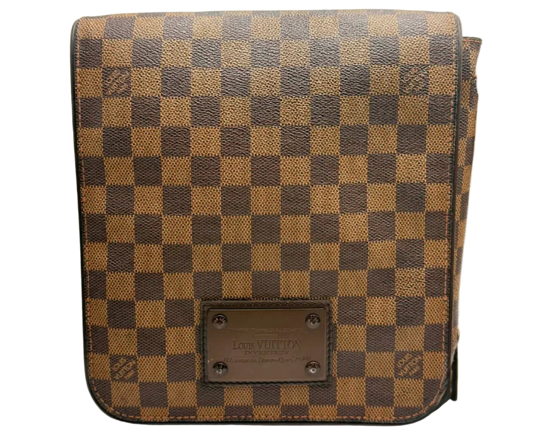 Louis Vuitton Damier Canvas Brooklyn PM Messenger Bag (Like new) JG7JYDR