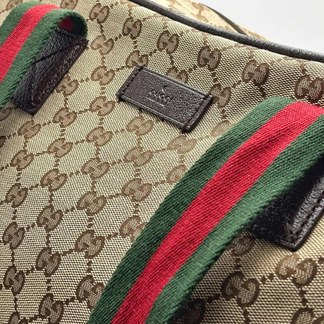 Gucci Web Strap Side Snap Carry On Duffle Bag GG Canvas Large travel bag (Pre-owned) 84327YK