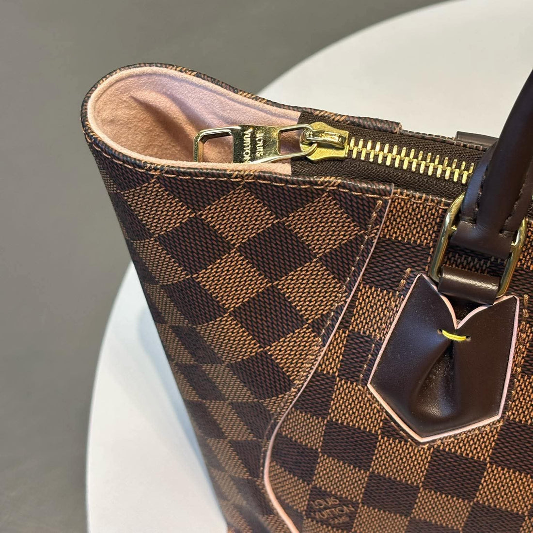 Louis Vuitton Damier Canvas Rose Ballerine Caissa PM Tote Bag (Excellent Condition)