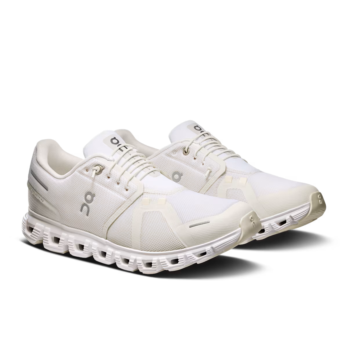 On Running Cloud 6 White (Women’s)