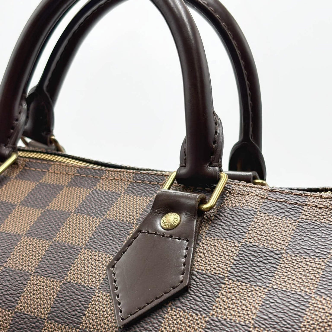Louis Vuitton Speedy 30 Damier Ebene Canvas Handbag (Like new) 87D4K87
