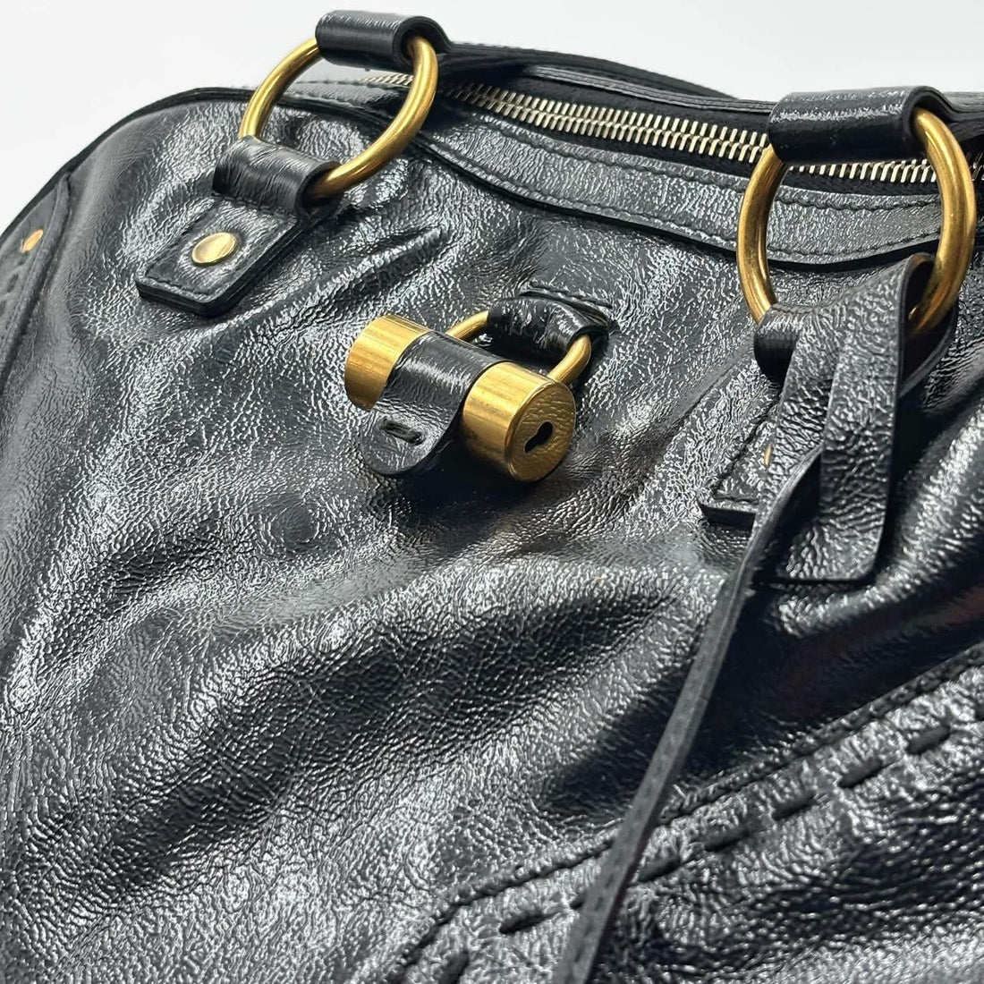 Saint Laurent Black Calfskin Leather Large Muse Bag (Pre-owned) 6V2QYWJ