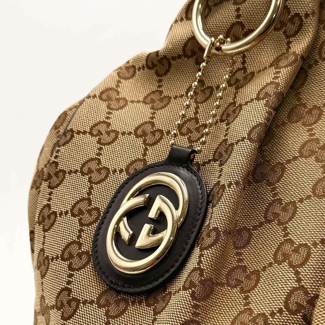 Gucci Beige/Ebony GG Canvas Large Sukey Bag (Pre-owned) GXJ4WCM