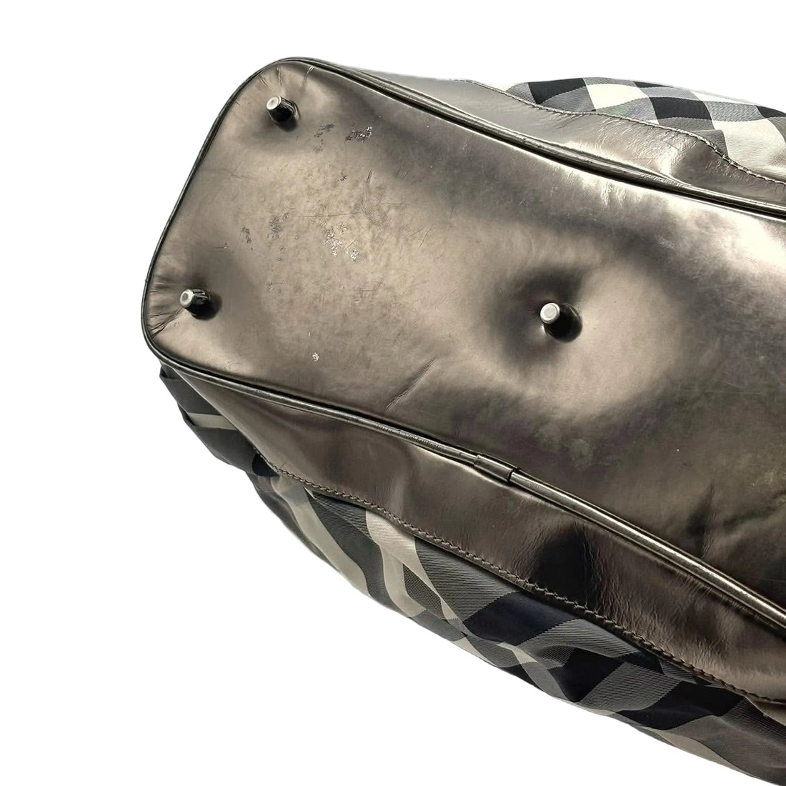 Burberry Metallic Grey Beat Check Nylon and Leather Shoulder Bag (Pre-owned)