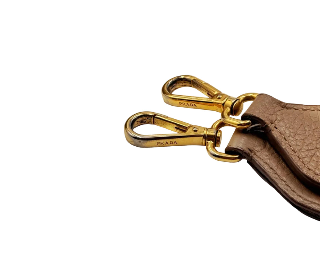 Prada Beige Vitello Daino Leather Double Zip Camera Crossbody Bag (Like new) Y3986RX