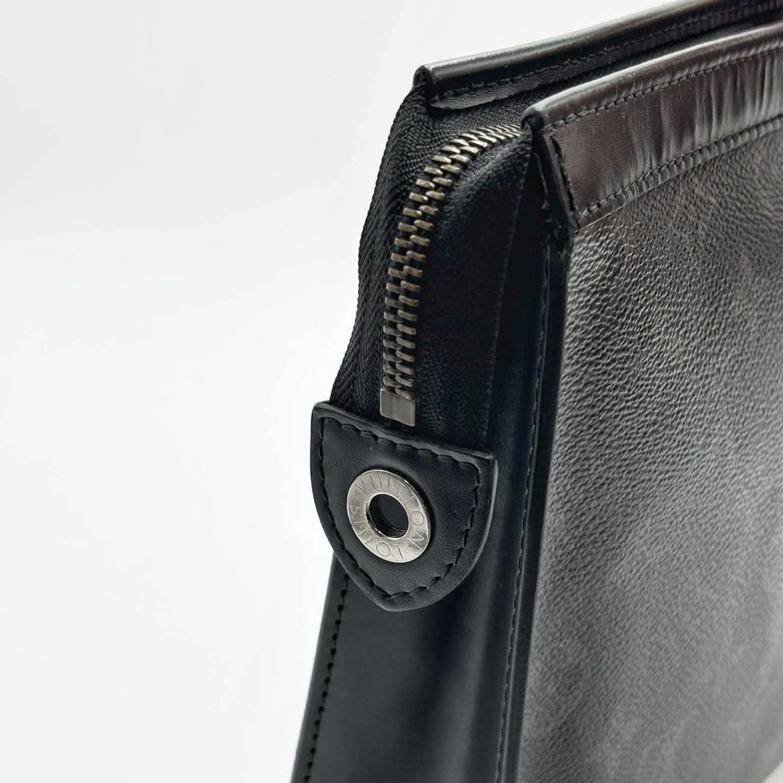 Louis Vuitton Pochette Voyage Monogram Eclipse MM Black/Grey (Pre-owned) J64W342