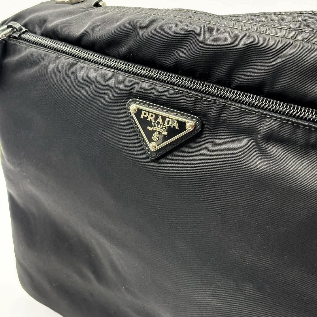 Prada Nylon Messenger/Crossbody Bag (Pre-owned)