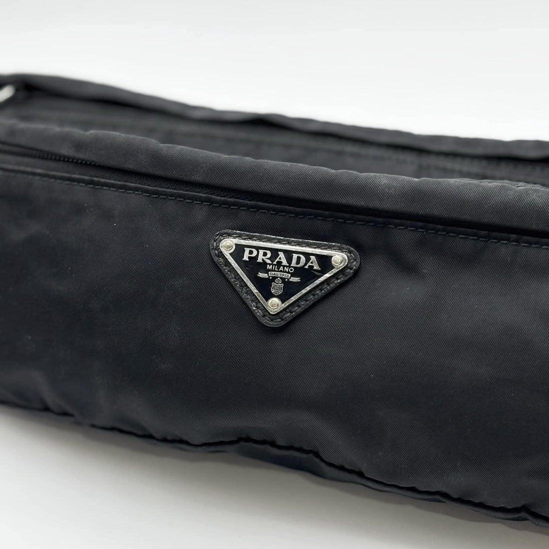 Prada Re-Nylon Belt Bag (Pre-owned) VCHTM9Y
