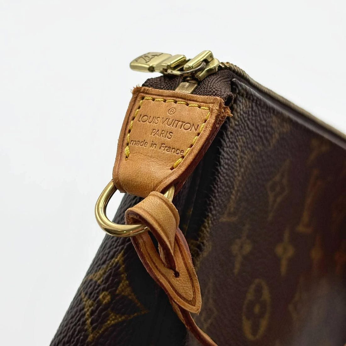 Louis Vuitton Monogram Pochette Accessoires (Like new) DHRVJ4B