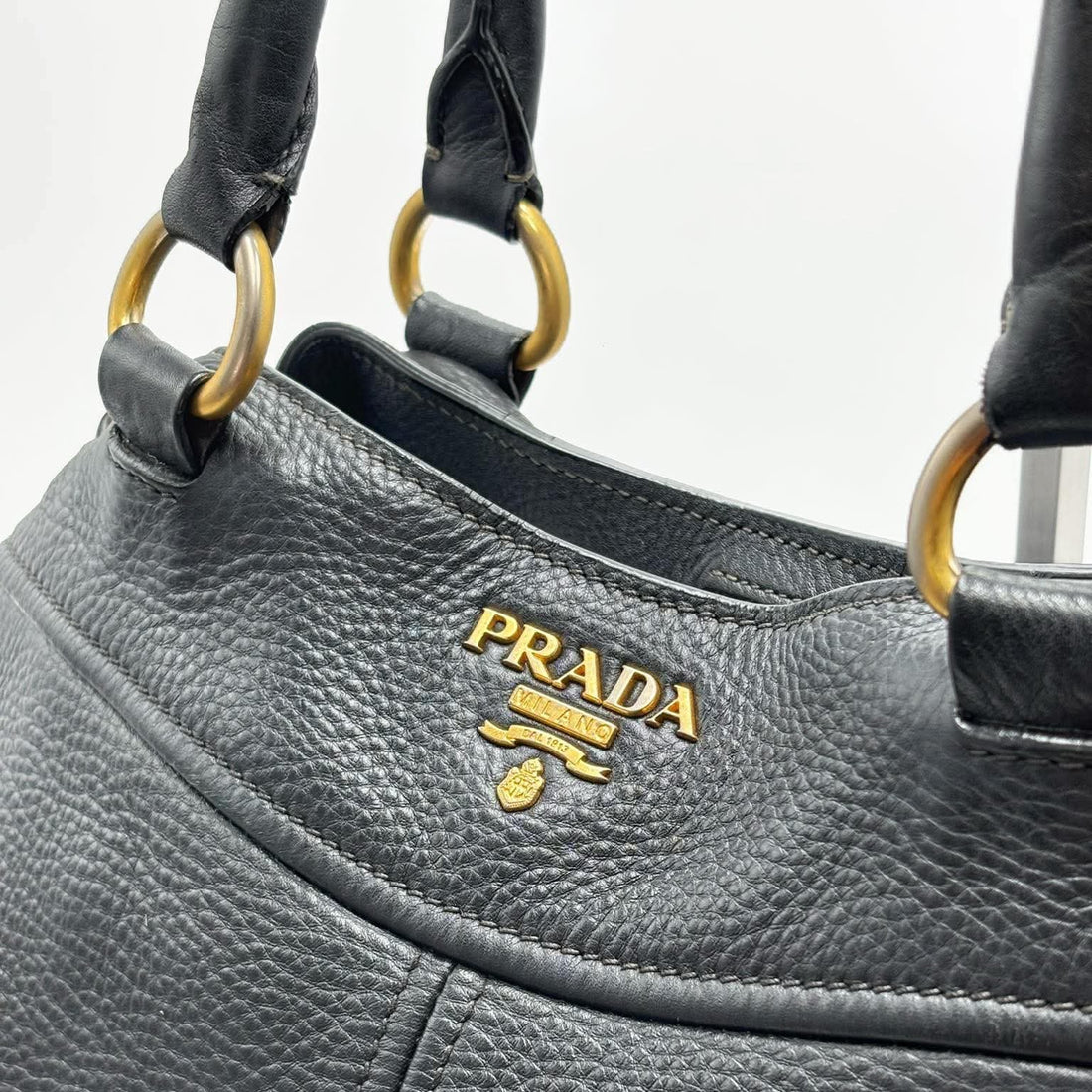 Prada Black Vitello Daino Leather Tote Bag (Pre-owned) 43RRTJC