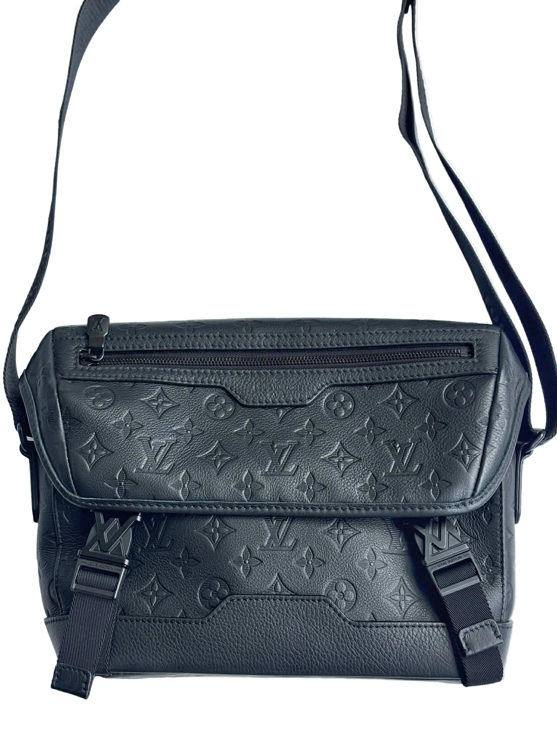 Louis Vuitton Voyager PM Monogram Shadow Leather Black (Like new) 4M2BVDX