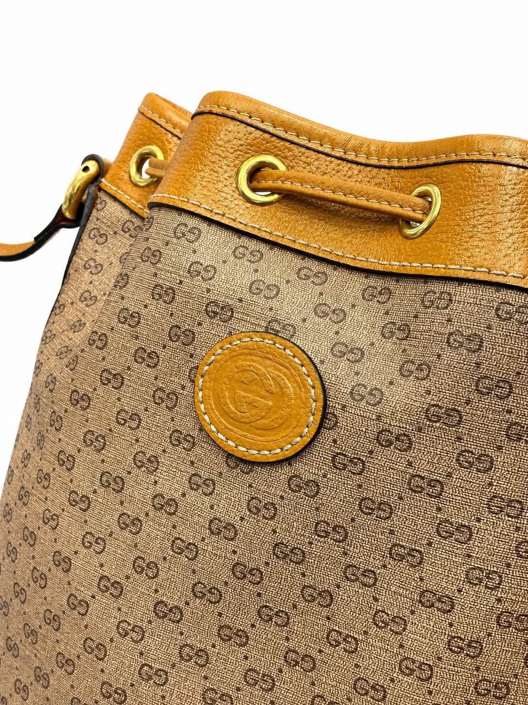 Gucci x Disney Mickey Mouse Supreme Canvas Bucket Bag (Like new)