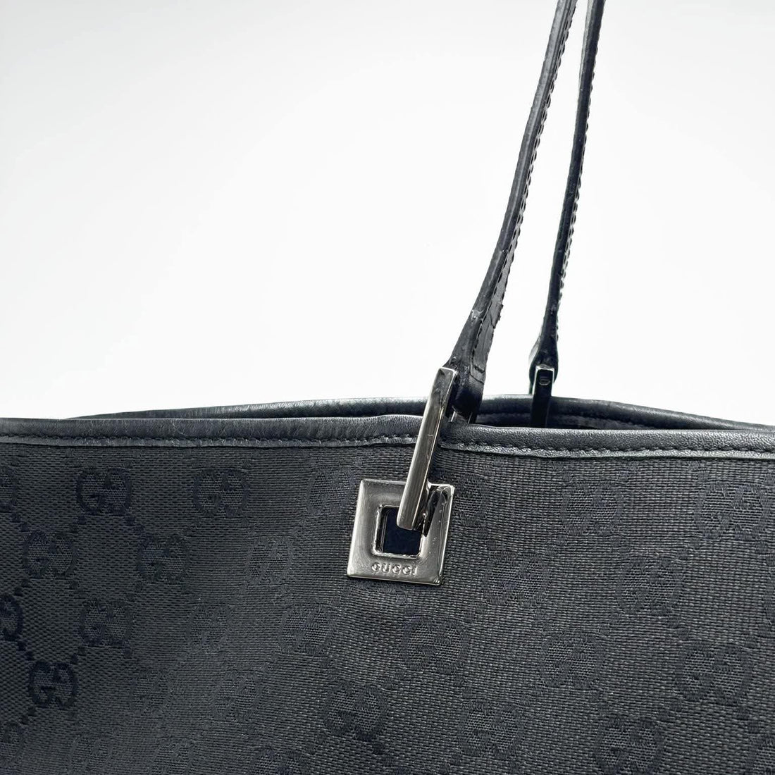 Gucci Monogram GG Canvas Tote Bag (Pre-owned) D42CYKB