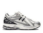 Load image into Gallery viewer, New Balance 1906R Silver Black
