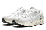 Load image into Gallery viewer, Nike Zoom Vomero 5 Platinum Tint
