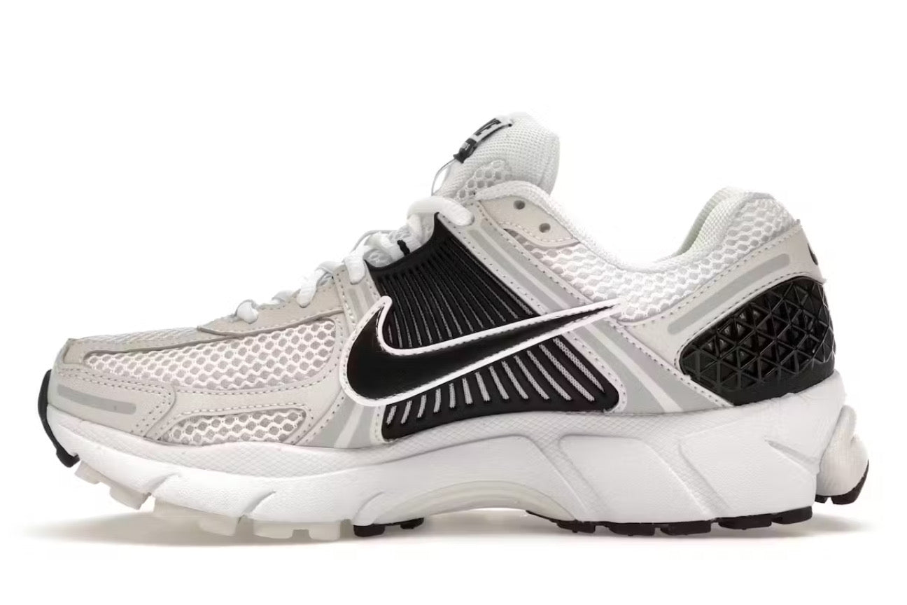 Nike 5.0 black and white best sale