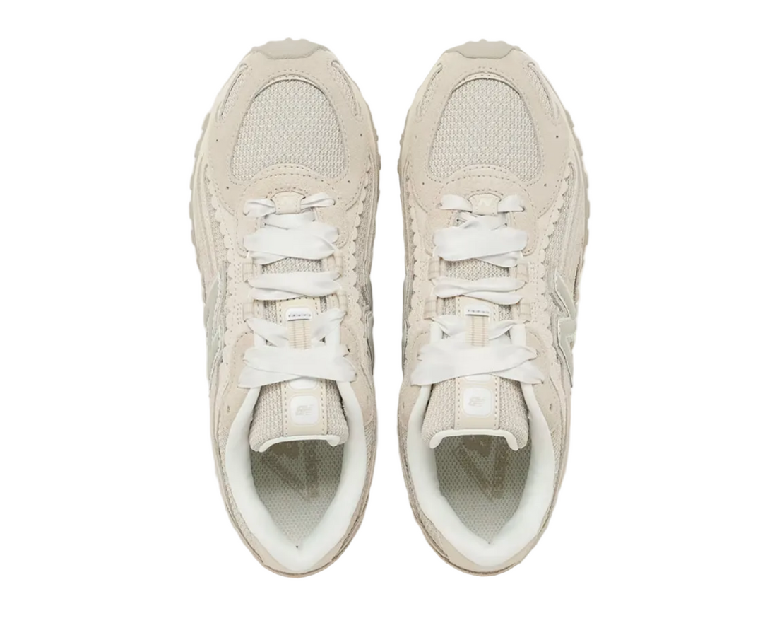 New Balance 204L Sea Salt Linen