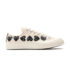 Comme des garcons clearance converse with multiple hearts